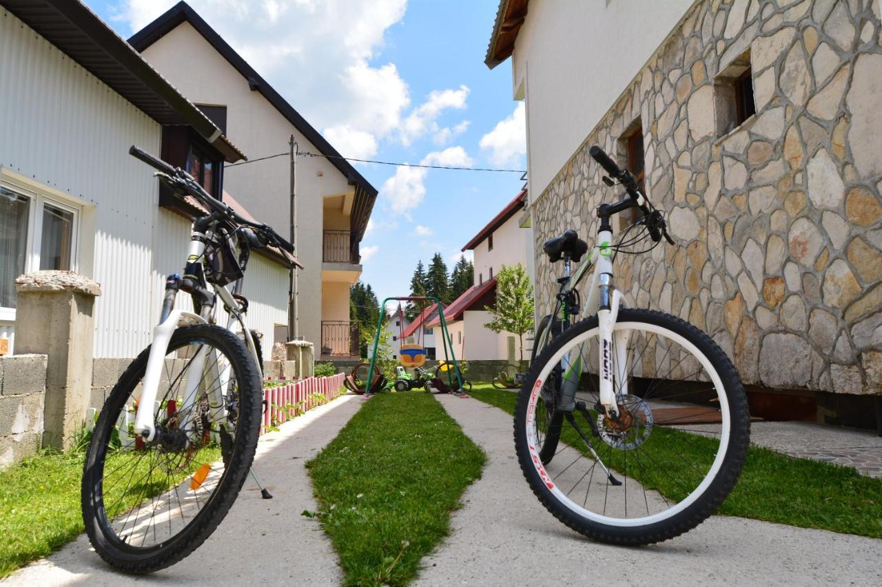 Mm Apartments Žabljak Eksteriør billede